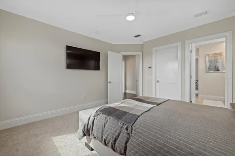 1525 Mallard Lane Sarasota FL 34239