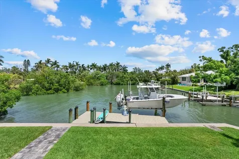 1525 Mallard Lane Sarasota FL 34239