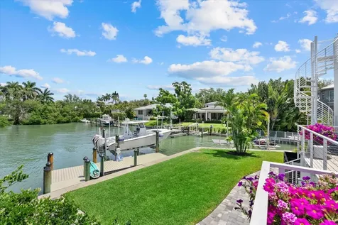 1525 Mallard Lane Sarasota FL 34239