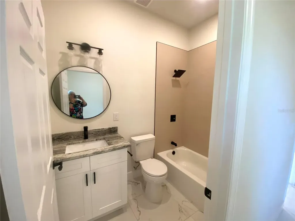 207 Avenue E SE Winter Haven FL 33880