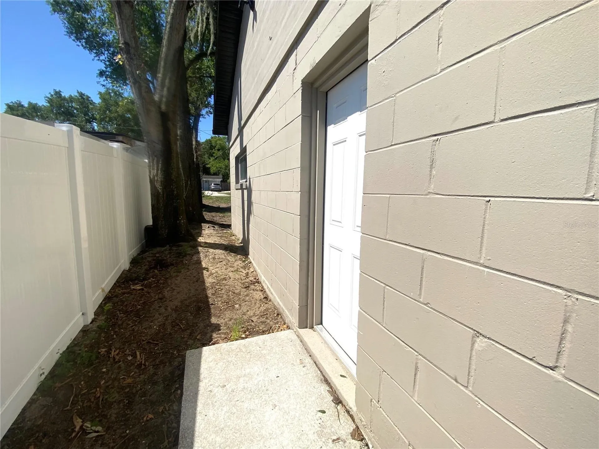 207 Avenue E SE Winter Haven FL 33880
