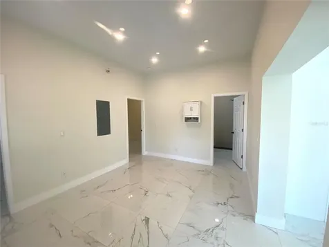 207 Avenue E SE Winter Haven FL 33880