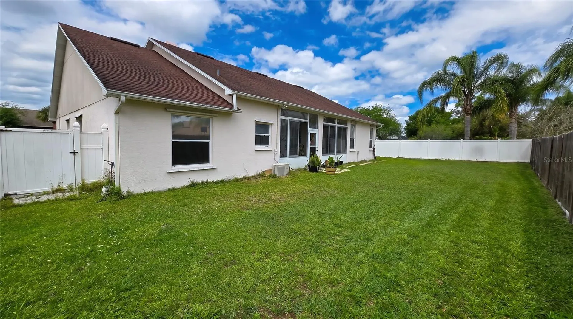 2003 Tiptree Circle Orlando FL 32837