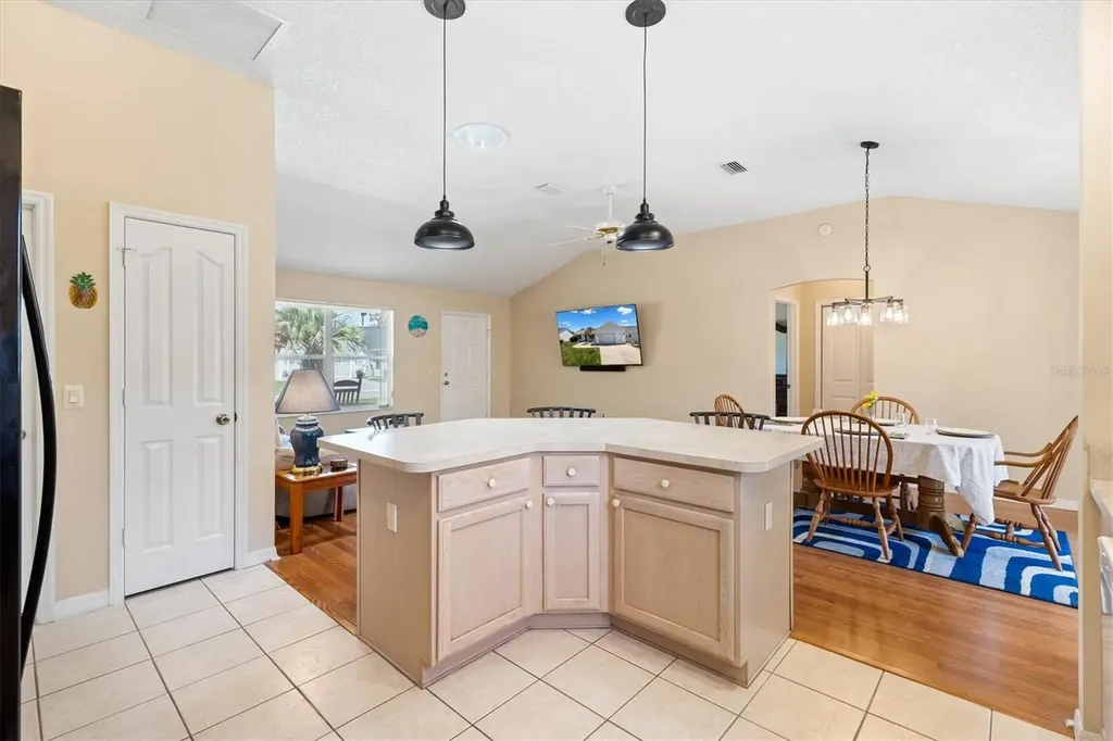 1910 Augustine Drive The Villages FL 32159