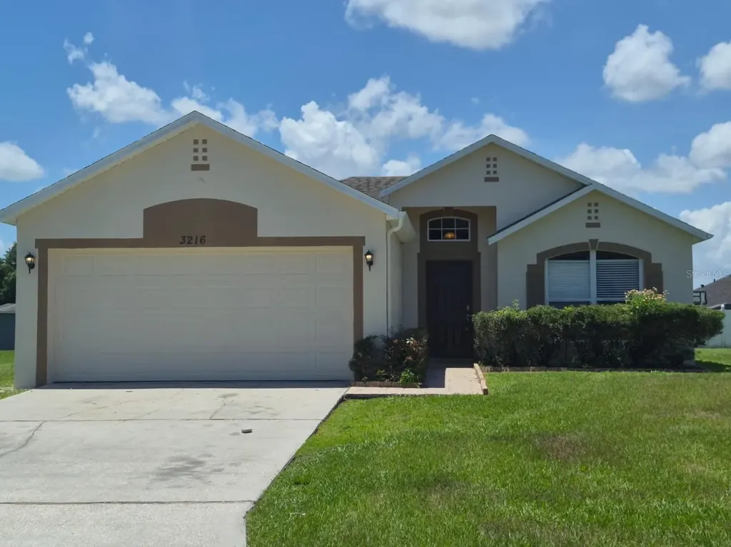 3216 Fairhaven Avenue Kissimmee FL 34746
