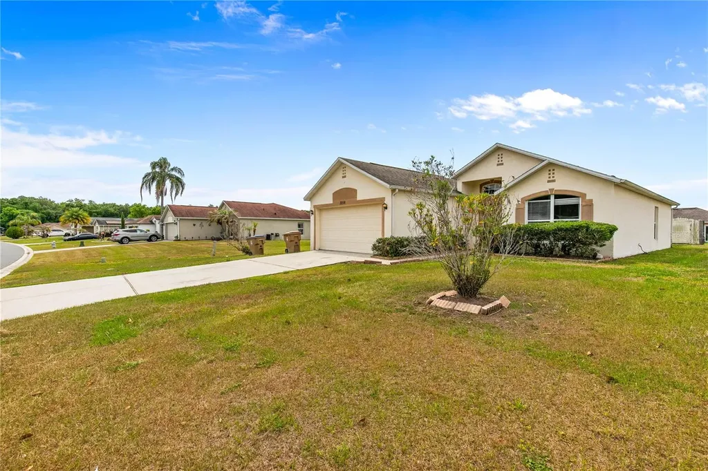 3216 Fairhaven Avenue Kissimmee FL 34746