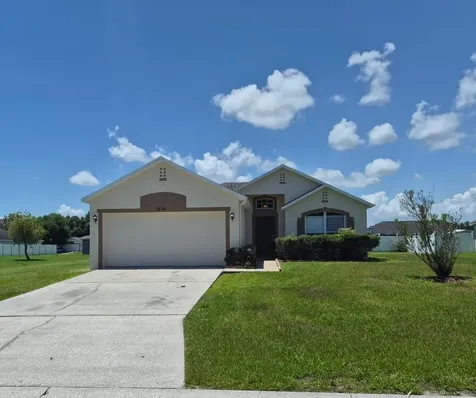 3216 Fairhaven Avenue Kissimmee FL 34746