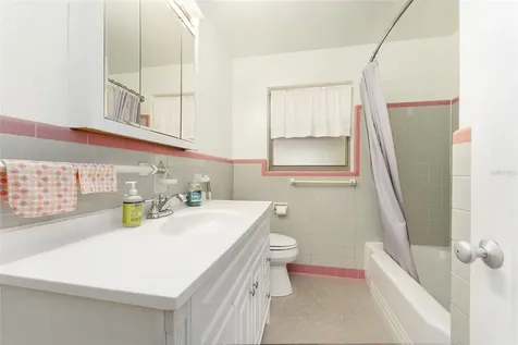2214 NE 7th Terrace Gainesville FL 32609