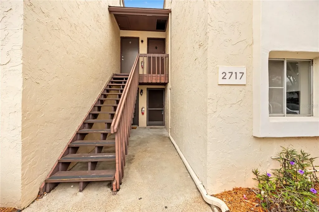 2717 Hidden Lake Boulevard Sarasota FL 34237