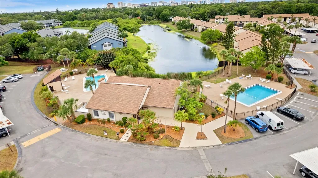 2717 Hidden Lake Boulevard Sarasota FL 34237