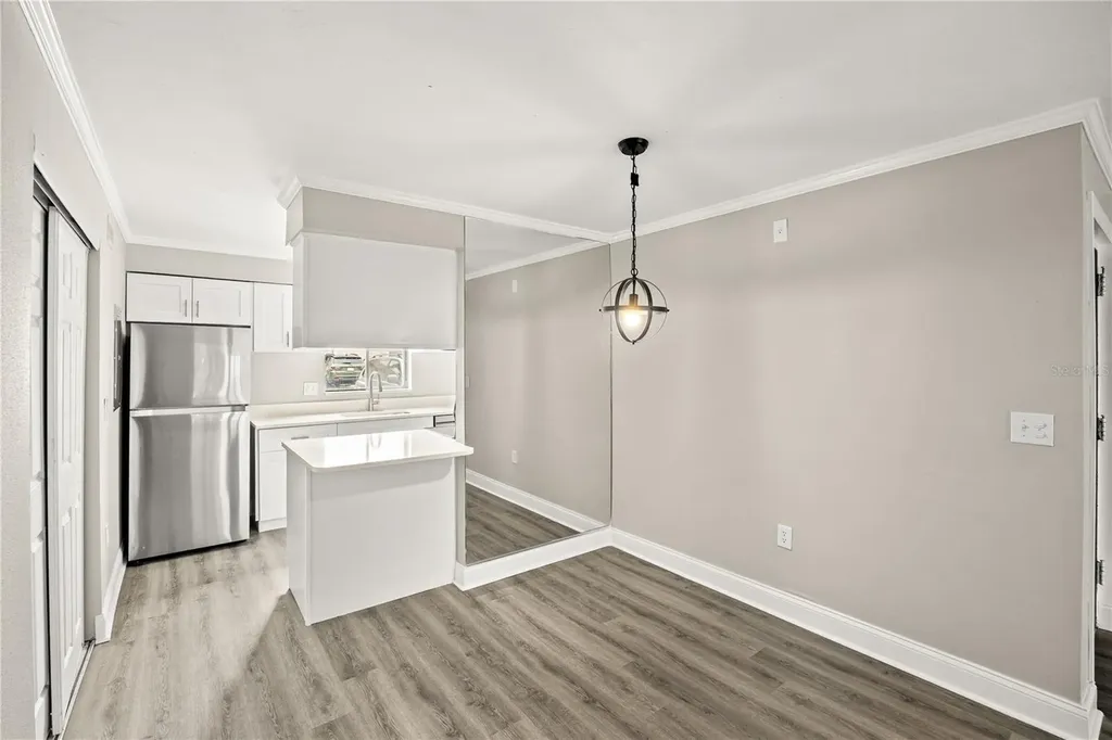 2717 Hidden Lake Boulevard Sarasota FL 34237