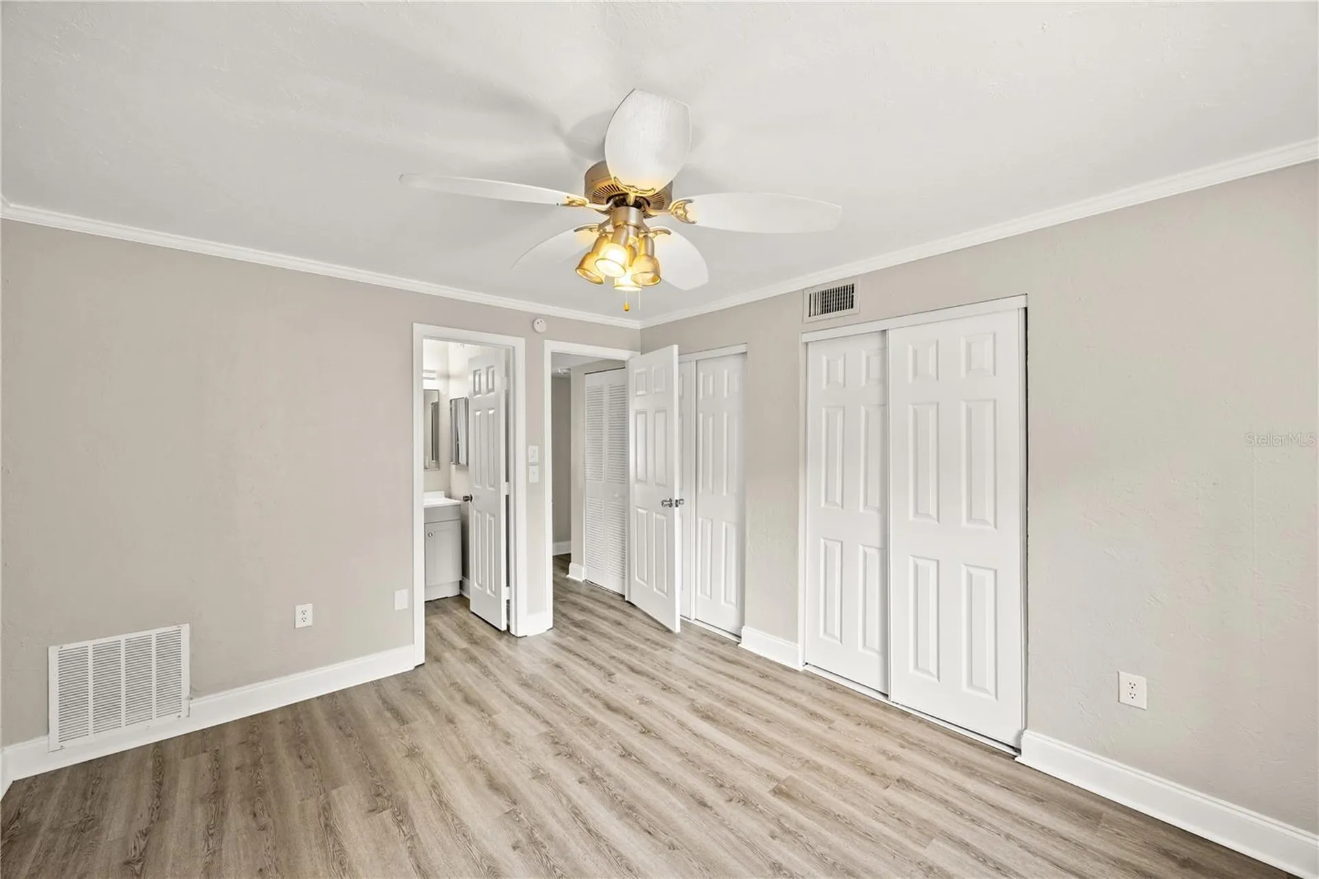 2717 Hidden Lake Boulevard Sarasota FL 34237