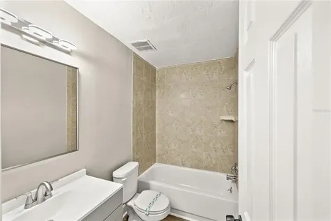 2717 Hidden Lake Boulevard Sarasota FL 34237