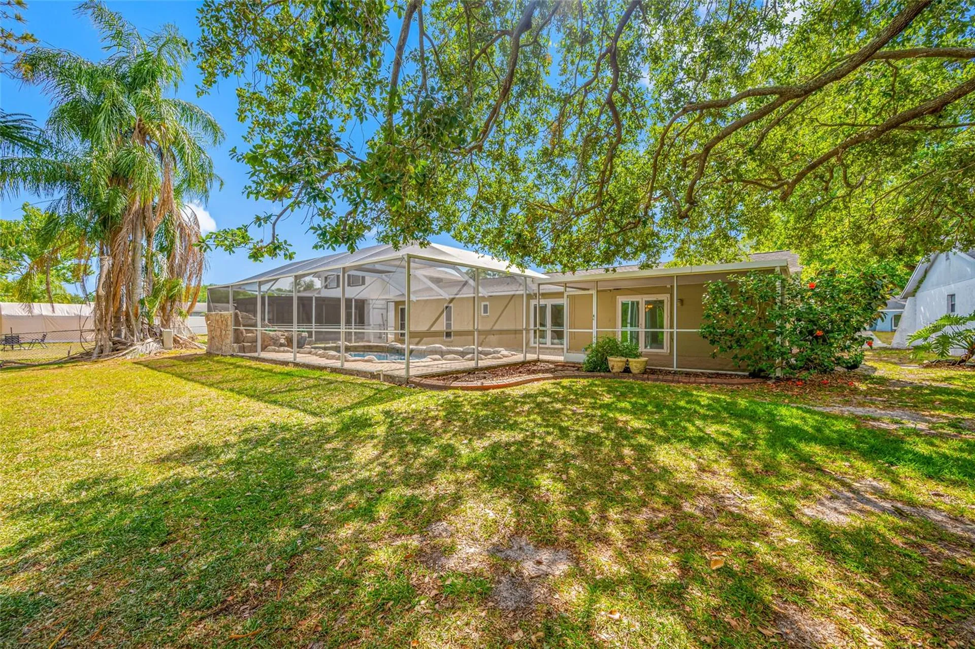 4448 Ranchwood Lane Tampa FL 33624