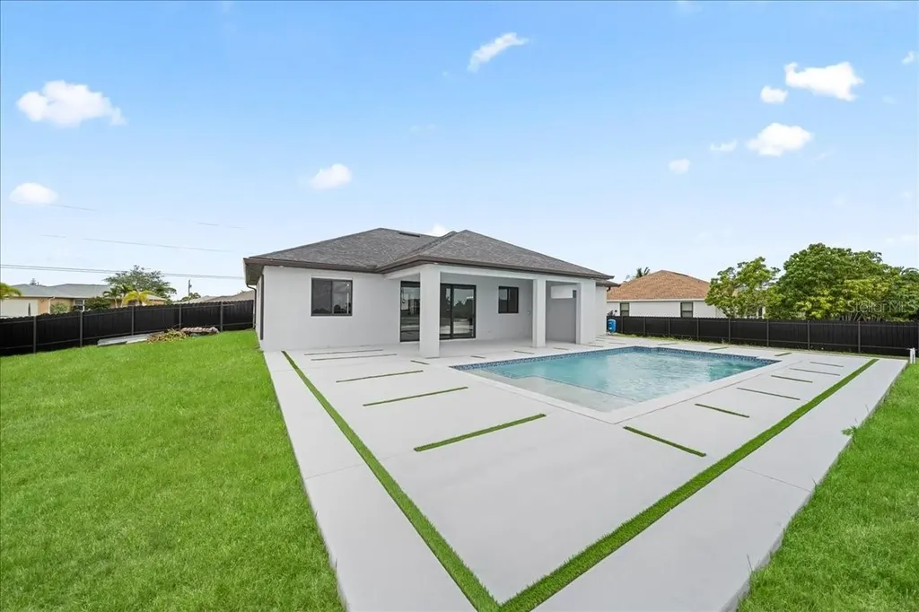 1925 NW 15th Terrace Cape Coral FL 33993