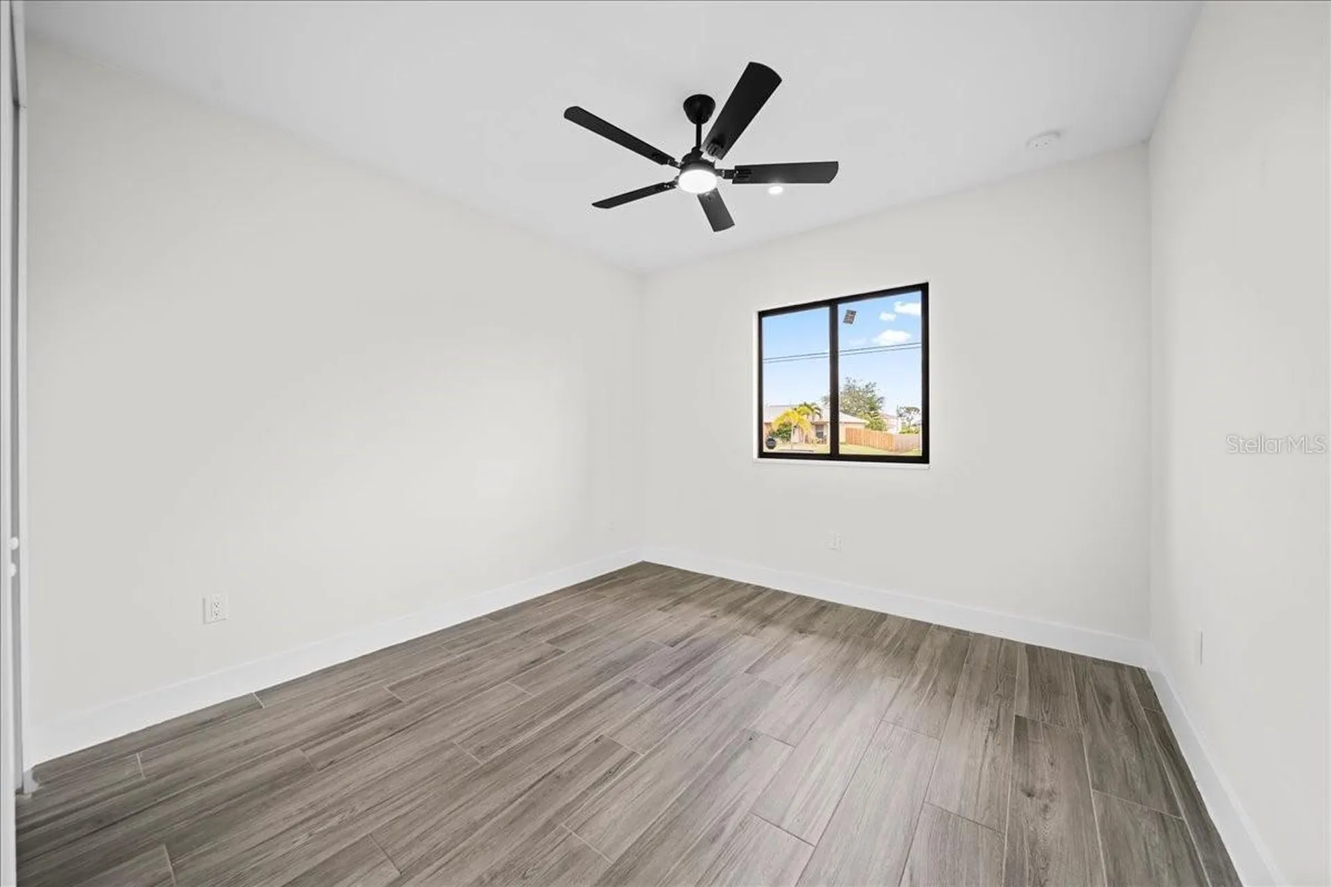 1925 NW 15th Terrace Cape Coral FL 33993