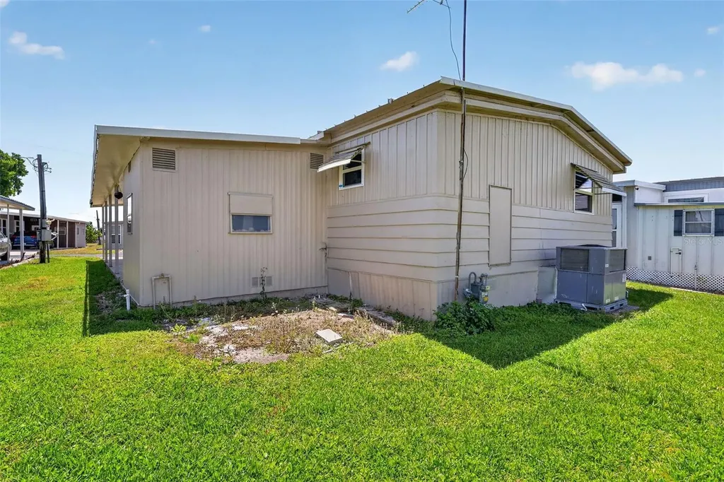 488 Marina Lane Tavares FL 32778