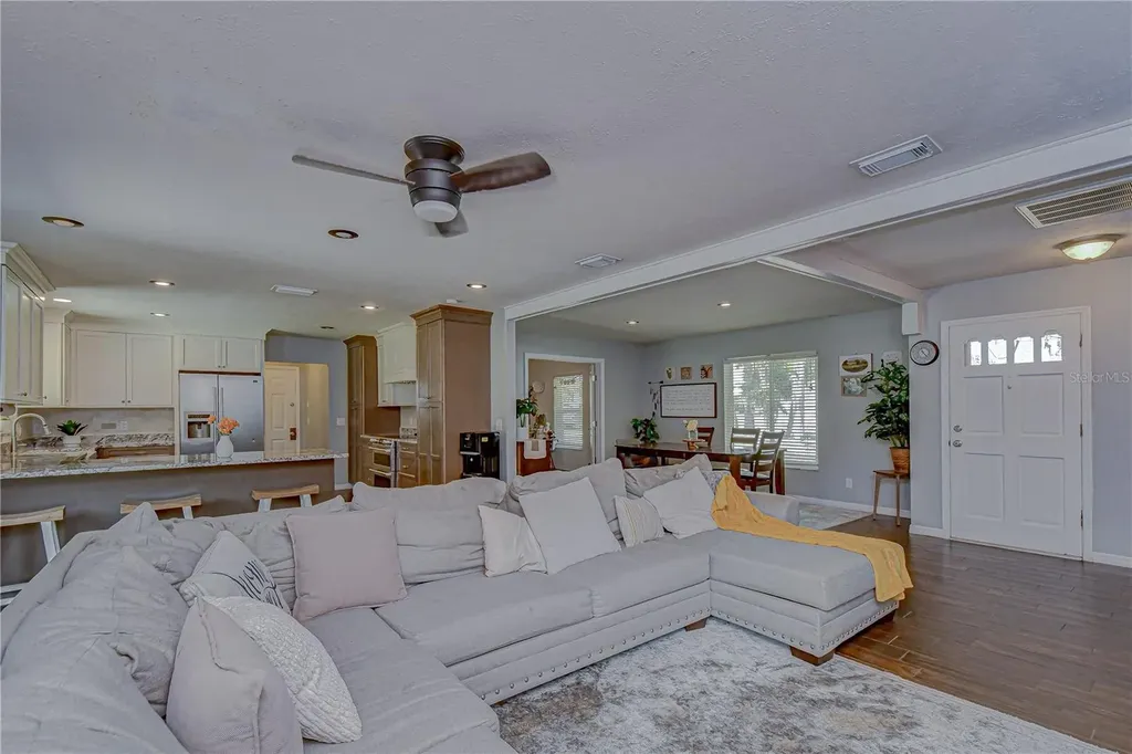 1419 Seffner Valrico Road Seffner FL 33584