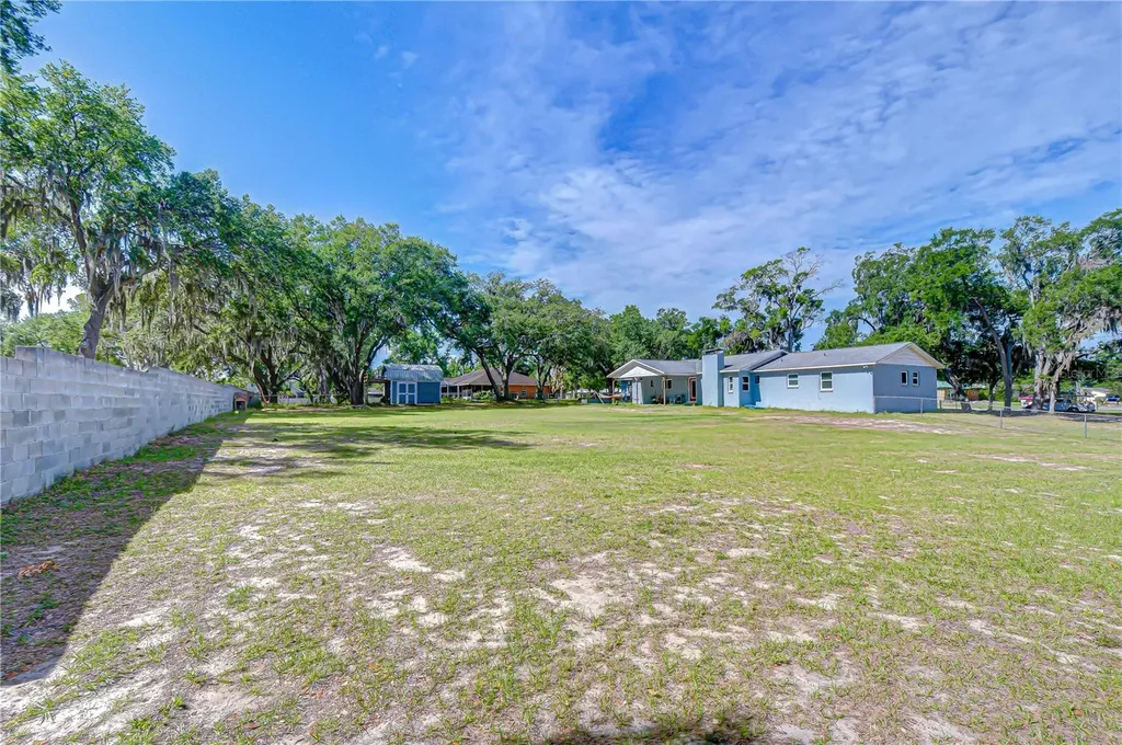 1419 Seffner Valrico Road Seffner FL 33584