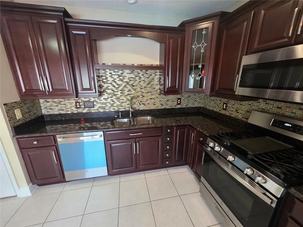 1690 Meadow Oak Lane Tarpon Springs FL 34689