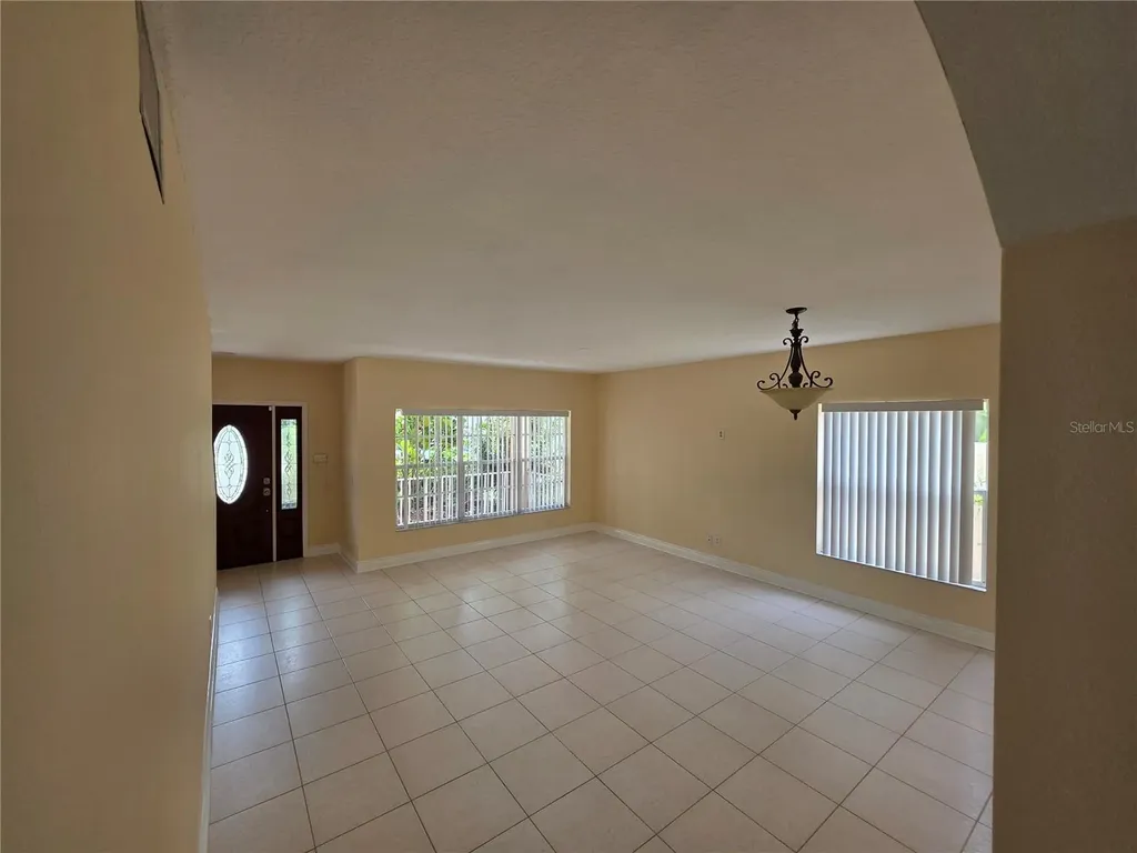 1690 Meadow Oak Lane Tarpon Springs FL 34689