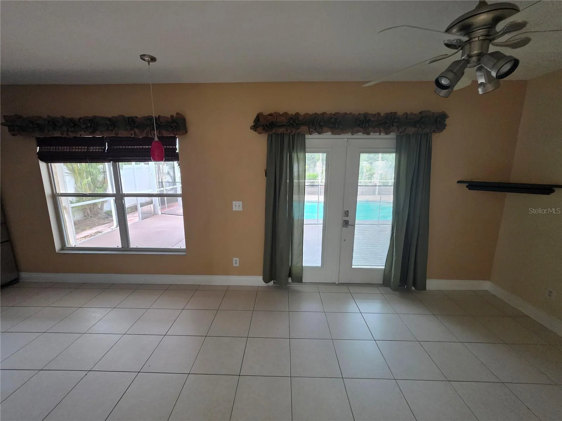 1690 Meadow Oak Lane Tarpon Springs FL 34689