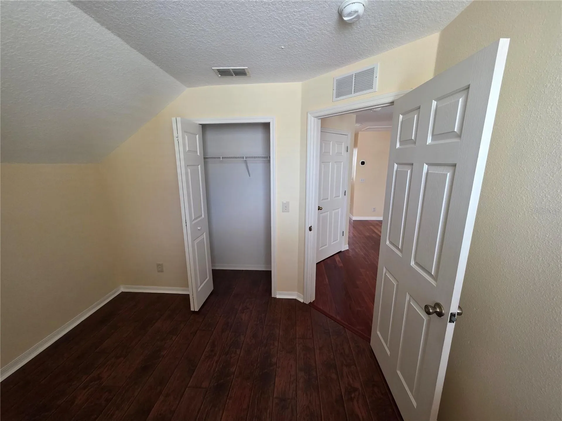 1690 Meadow Oak Lane Tarpon Springs FL 34689