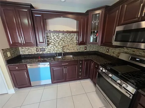 1690 Meadow Oak Lane Tarpon Springs FL 34689