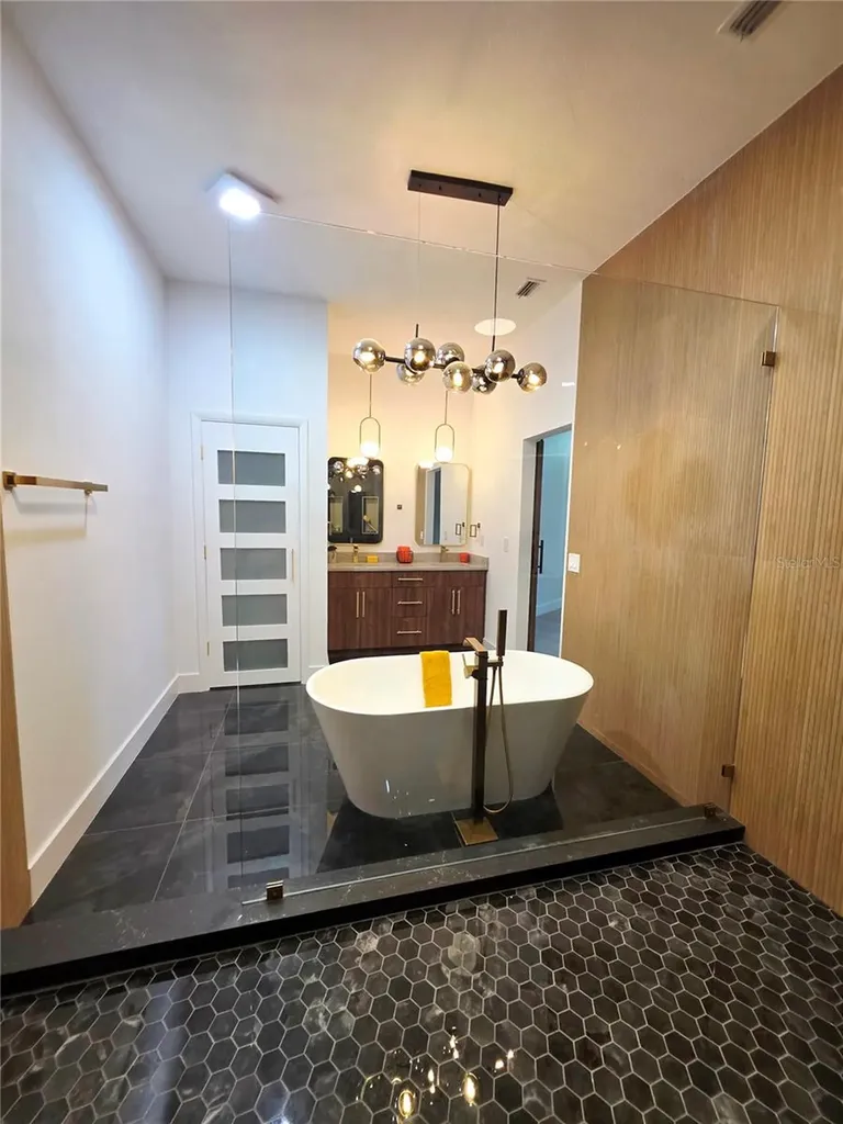 2796 Challenger Drive Palm Harbor FL 34683