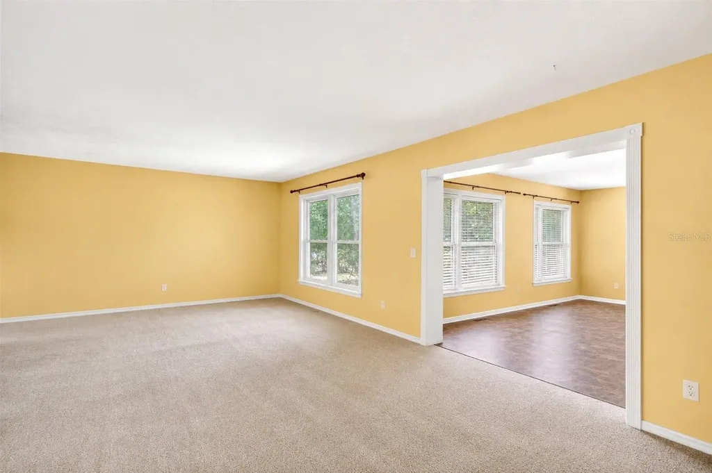 10936 N Airway Loop Citrus Springs FL 34434