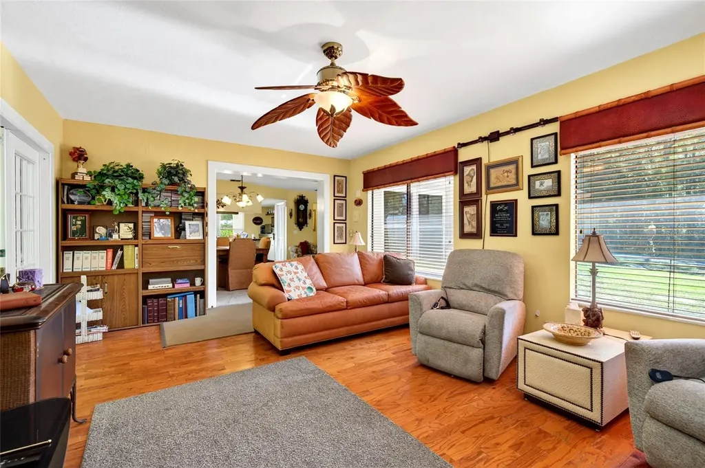 10936 N Airway Loop Citrus Springs FL 34434