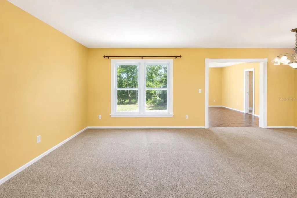 10936 N Airway Loop Citrus Springs FL 34434