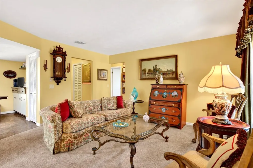 10936 N Airway Loop Citrus Springs FL 34434