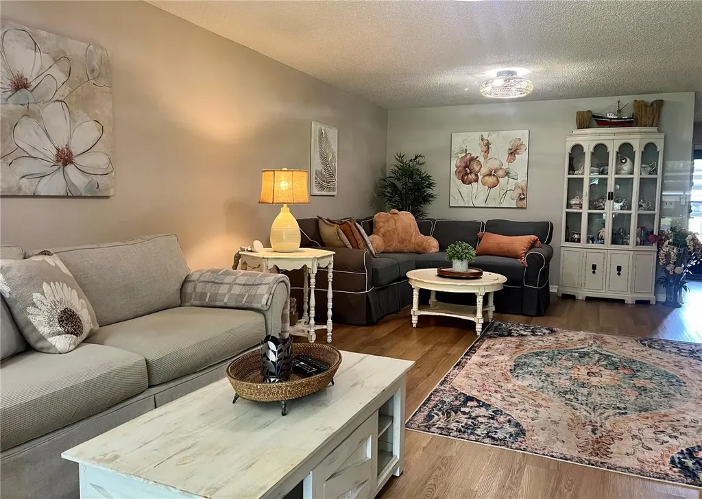 1801 E Lake Road Palm Harbor FL 34685