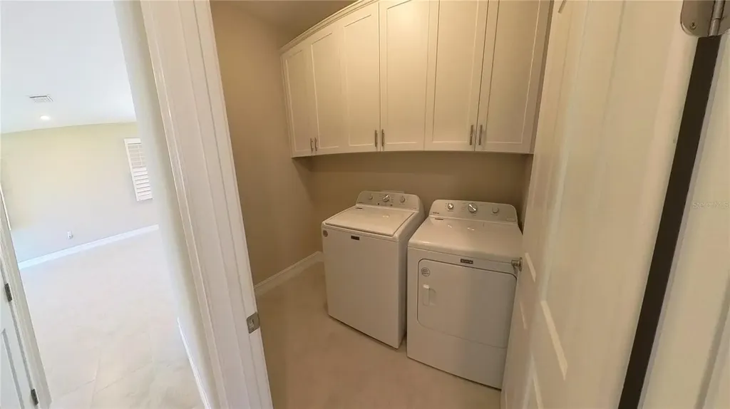 419 Ibiza Loop Venice FL 34292
