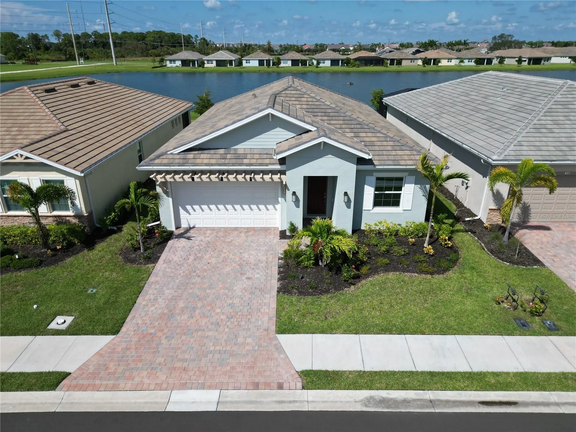 419 Ibiza Loop Venice FL 34292