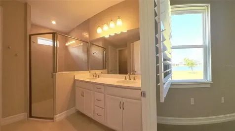 419 Ibiza Loop Venice FL 34292