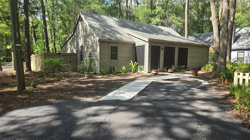 5201 SW 86 Terrace Gainesville FL 32608