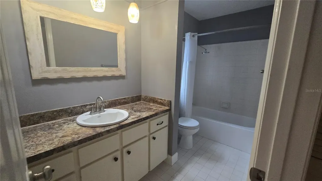 5201 SW 86 Terrace Gainesville FL 32608