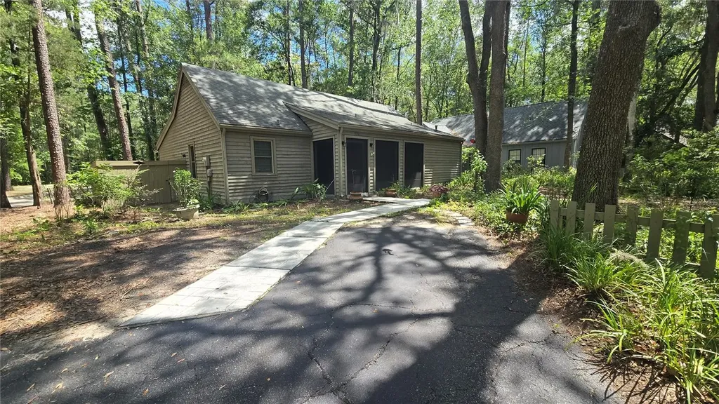 5201 SW 86 Terrace Gainesville FL 32608
