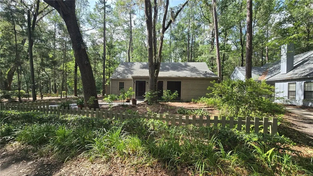 5201 SW 86 Terrace Gainesville FL 32608