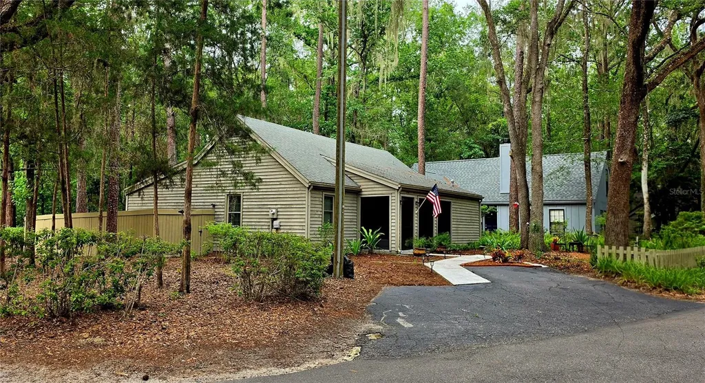5201 SW 86 Terrace Gainesville FL 32608