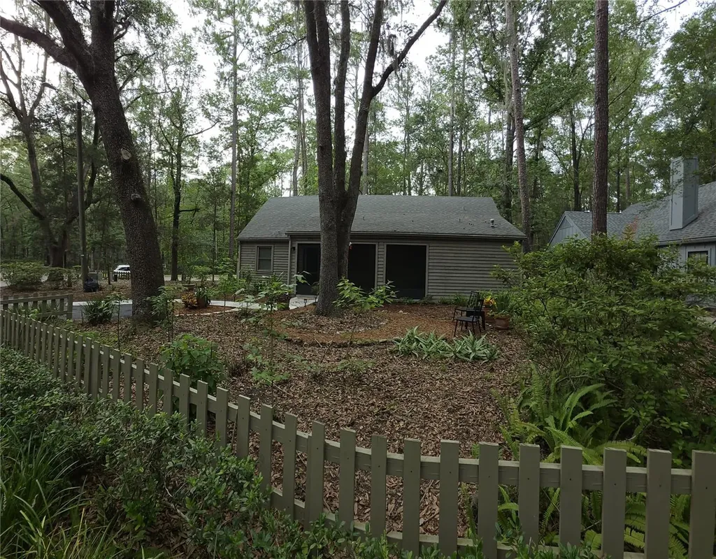 5201 SW 86 Terrace Gainesville FL 32608
