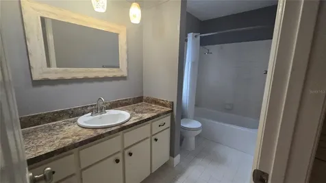 5201 SW 86 Terrace Gainesville FL 32608