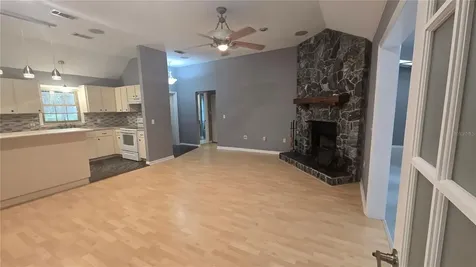 5201 SW 86 Terrace Gainesville FL 32608