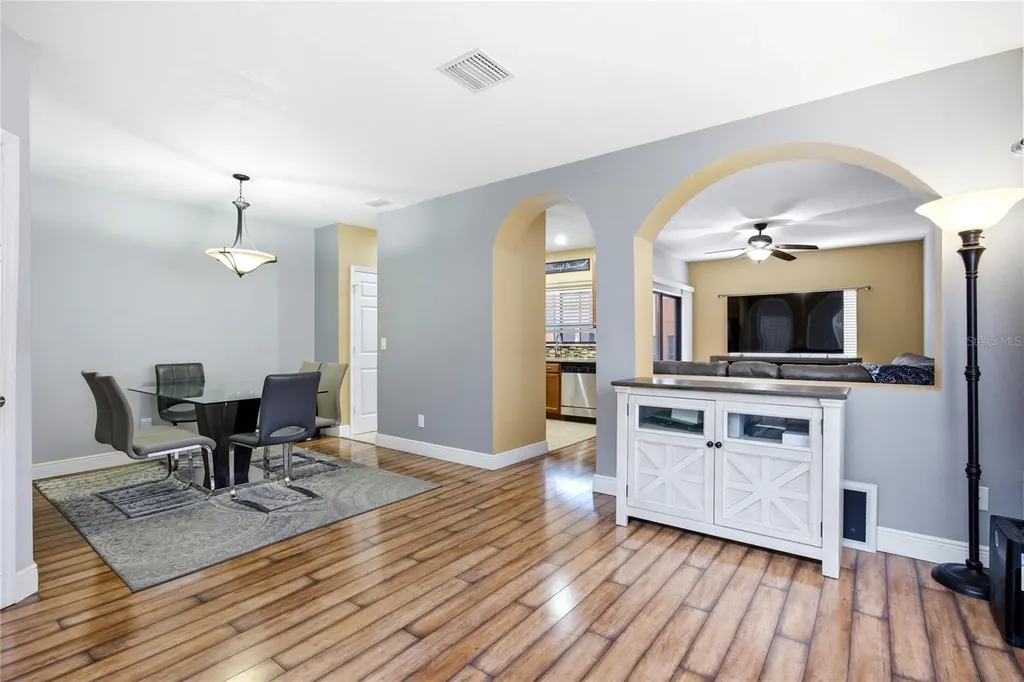 1033 Blackwater Drive Wesley Chapel FL 33543