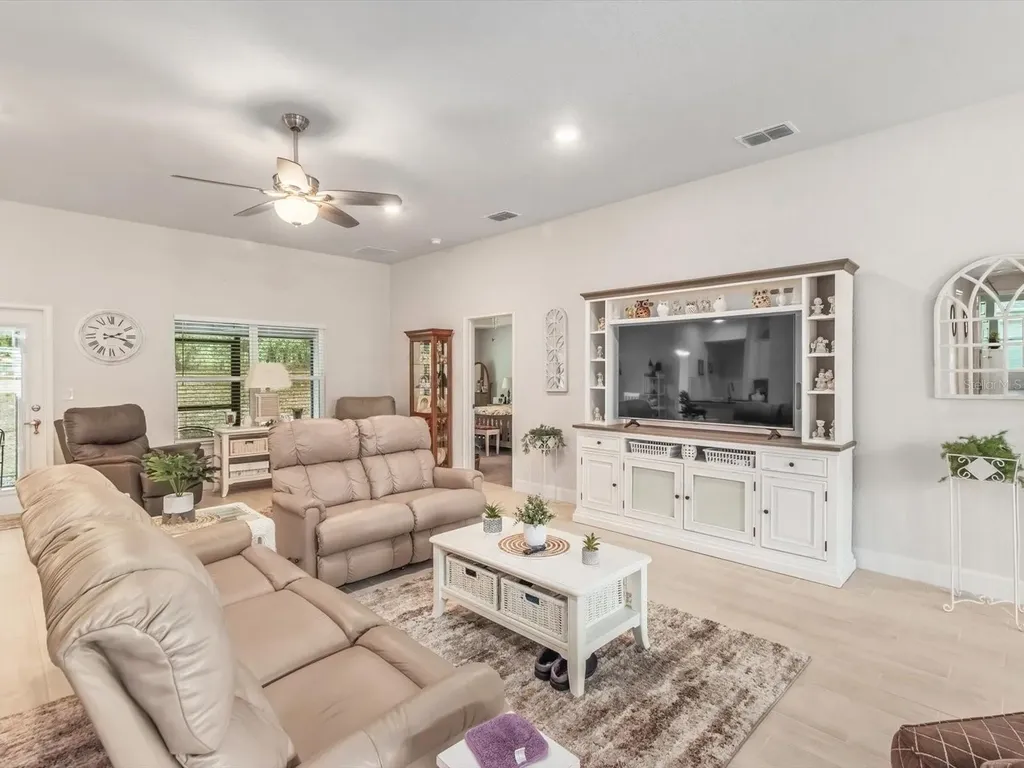 6704 SW 179th Court Road Dunnellon FL 34432