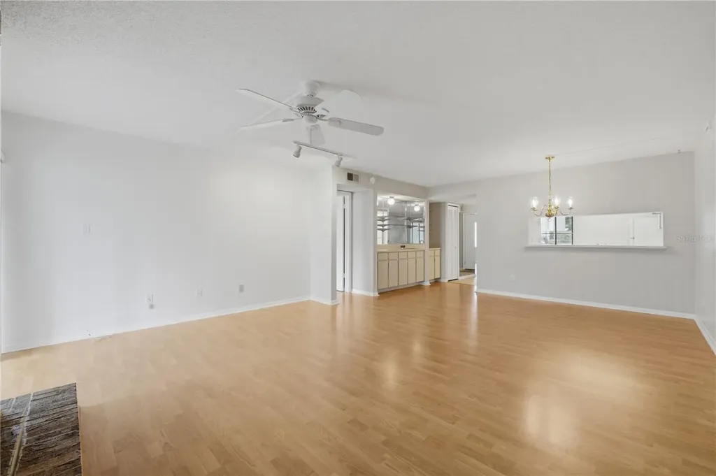 7 Escondido Circle Altamonte Springs FL 32701