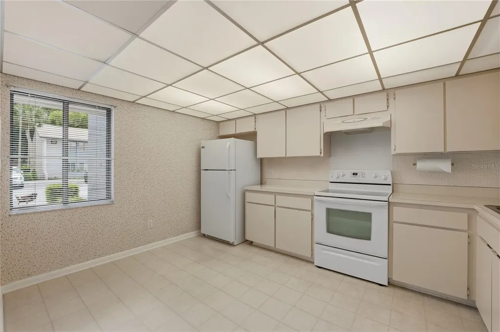 7 Escondido Circle Altamonte Springs FL 32701