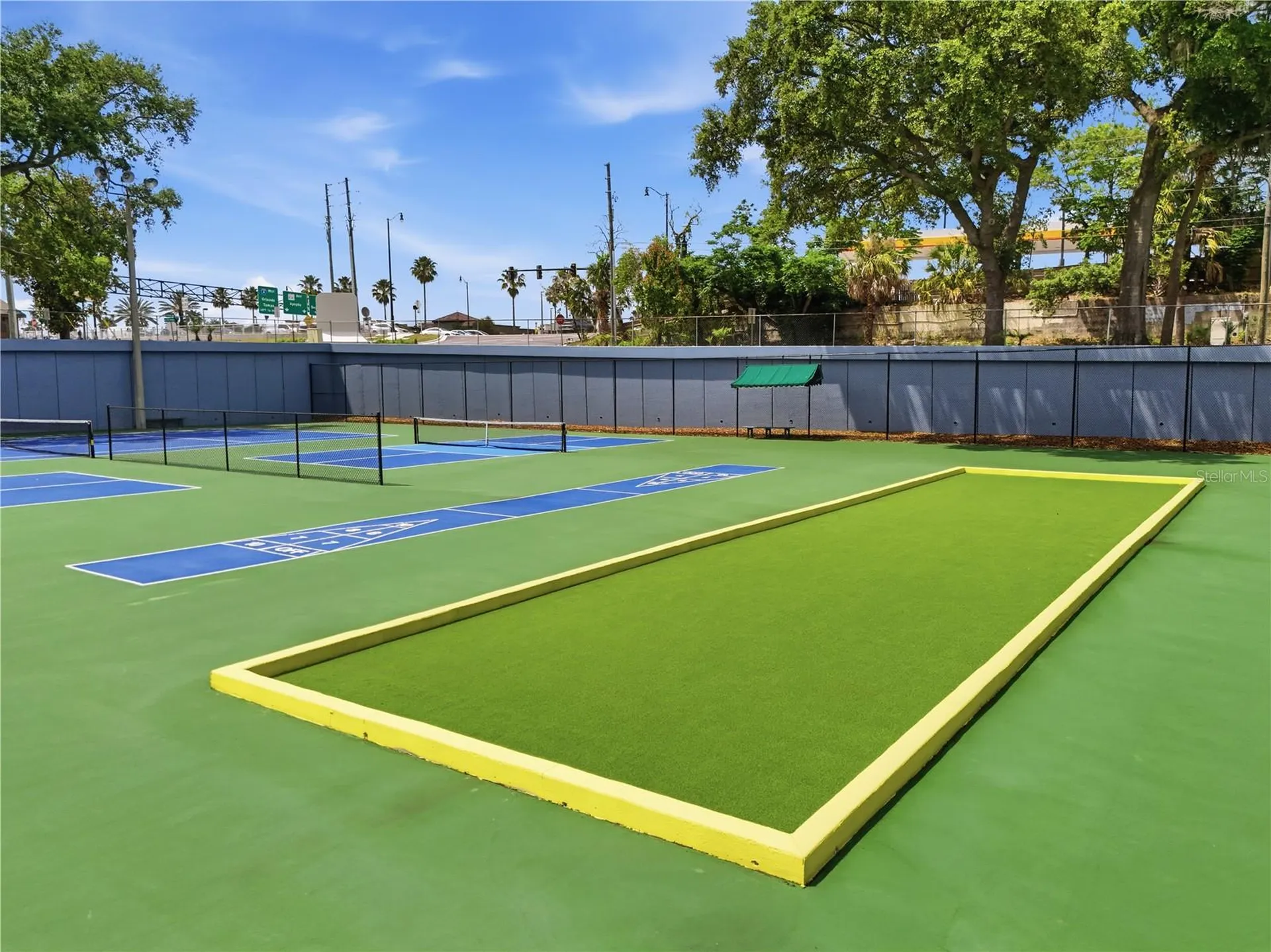 7 Escondido Circle Altamonte Springs FL 32701
